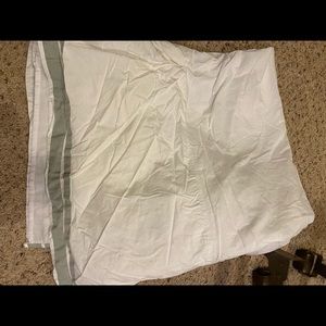 Potterybarn Kids. Crib skirt.